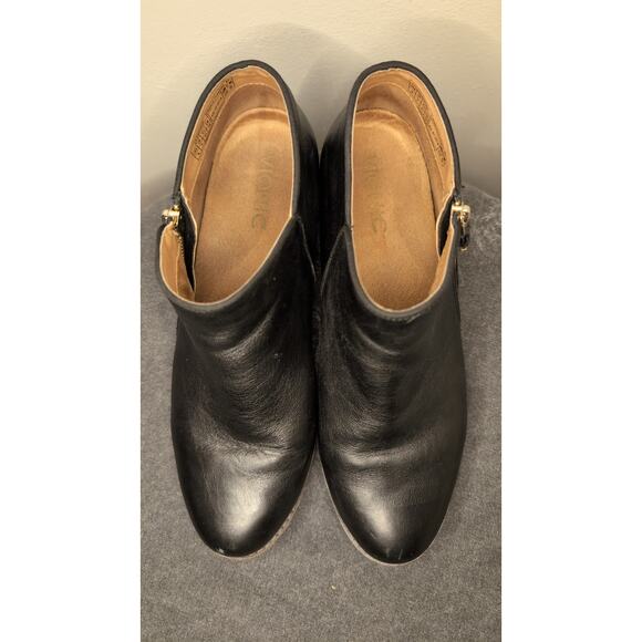 Vionic Jolene black leather side zip ankle boots - Picture 2 of 10